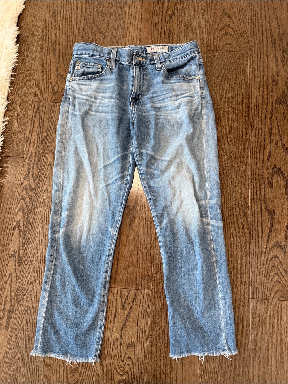 AG Blue Denim Jeans cropped, great fit!